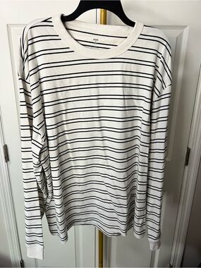 Macy’s Mode of One Men’s Long Sleeve Crewneck White Black Stripe Tee